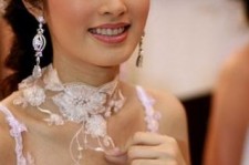 海丰人妖皇后(中国富豪娶人妖皇后)