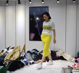 海丰兼职模特试衣服(兼职做试衣模特好吗)