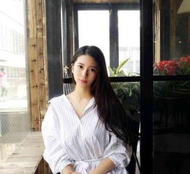 海丰女友兼职模特的小说(女友兼职模特的小说保举)