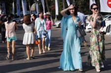 海丰上海商务伴游男雇用(上海雇用高端伴游一天20万)