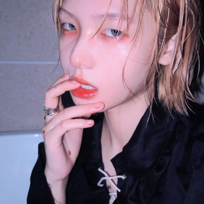 海丰伴游女生樱花漫舞的资料