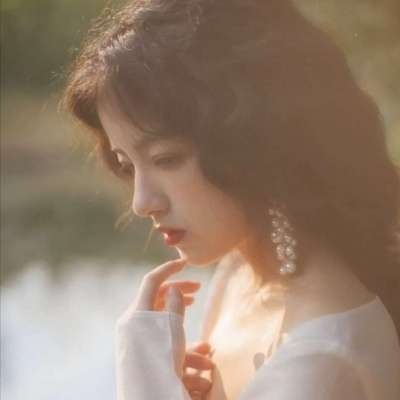 海丰伴游女生雷花蕊的资料