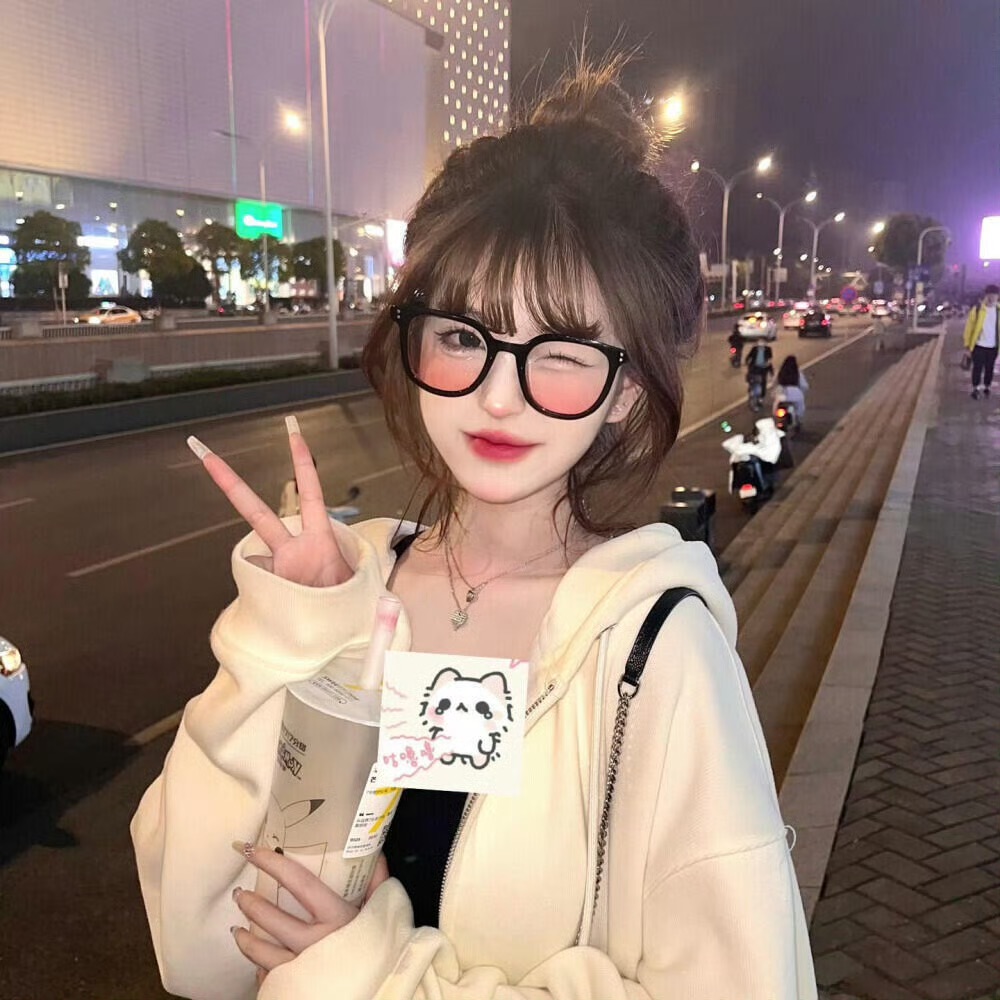 海丰伴游女生KIKI的资料