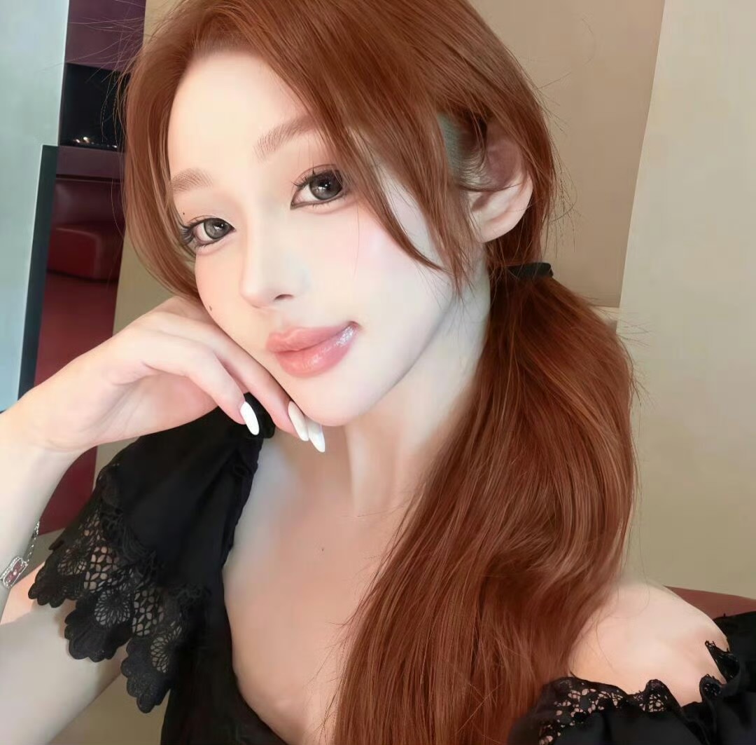 海丰伴游女生 | Victoria LiLI的资料
